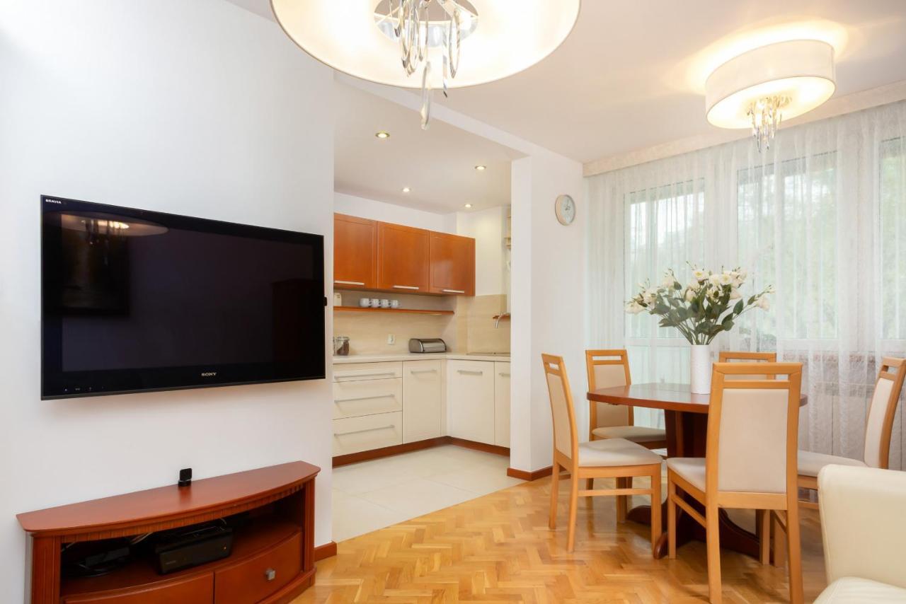 Two-Bedroom Family Apartment Esperanto Next To Klif By Noclegi Renters Варшава Экстерьер фото