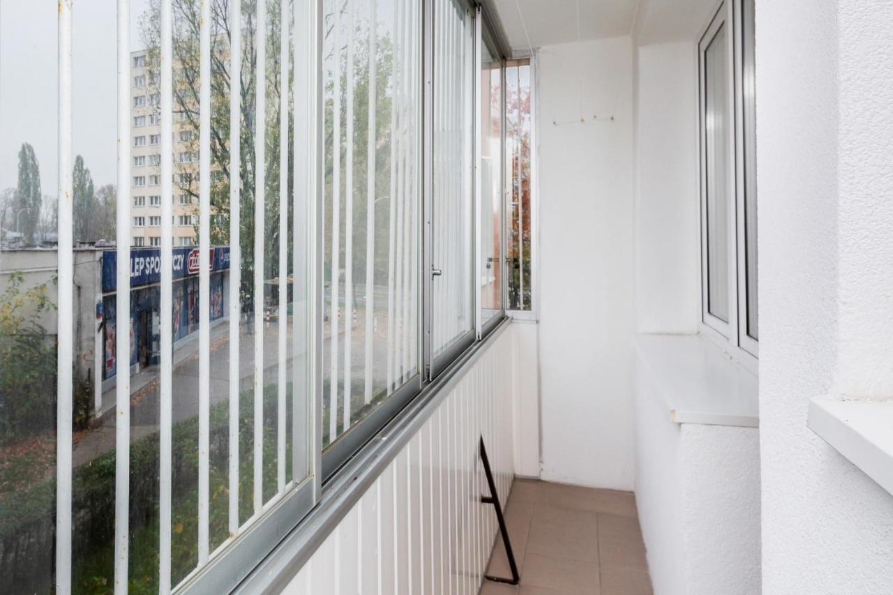 Two-Bedroom Family Apartment Esperanto Next To Klif By Noclegi Renters Варшава Экстерьер фото