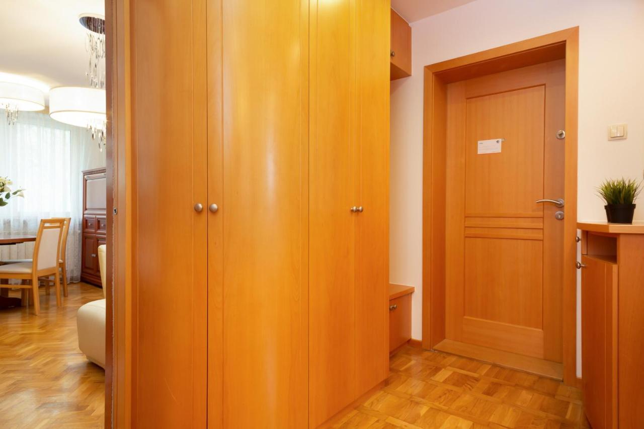Two-Bedroom Family Apartment Esperanto Next To Klif By Noclegi Renters Варшава Экстерьер фото
